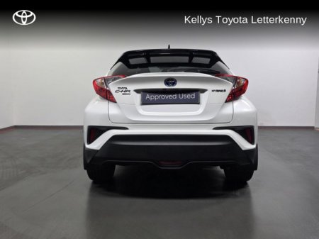 2018 Toyota C-HR C-HR HYBRID LUNA SPORT#79 €18,450