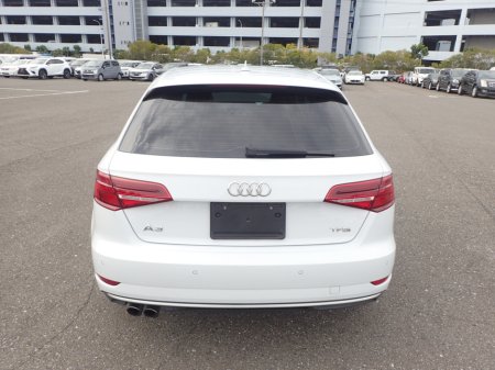 2018 Audi A3 1.4 TFSI SPORT PLUS LEATHER PETROL AUTOMATIC // VIRTUAL DASH // STUNNING CAR THROUGHOUT // FULL LEATHER // BLUETOOTH MEDIA // UPGRADED ALLOYS // FULL PARK ASSIST // REVERSING CAMERA €19,950 thumbnail