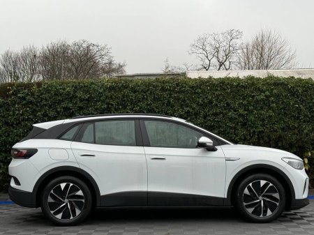 2021 Volkswagen ID.4 PRO LIFE 77KWH // 19" DIAMOND CUT ALLOYS // APPLE CARPLAY/ANDROID AUTO // PARKING SENSORS €21,900 thumbnail