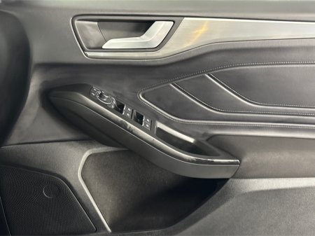 2023 Ford Focus TITANIUM 1.0T**MULTIFUNCTIONAL STEERING WHEEL**TOUCH SCREEN MEDIA DISPLAY**APPLE CARPLAY**BLACK CLOTH INTERIOR**SATNAV**KEYLESS START**BLACK CLOTH INTERIOR**FINANCE AVAILABLE** €23,495 thumbnail