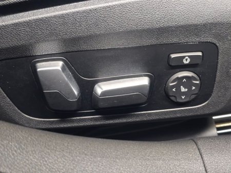 2023 BMW 8 Series - thumbnail 16