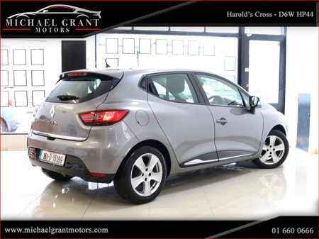 2016 Renault Clio 1.2 PETROL 16V 75 DYNAMIQUE NAV ONLY 71KM IRISH CAR €11,950 thumbnail