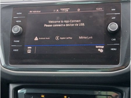 2023 Volkswagen Tiguan - thumbnail 18