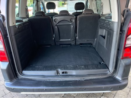 2012 Peugeot Partner 1.6 HDI TEPEE 115BHP 5DR €5,500 thumbnail