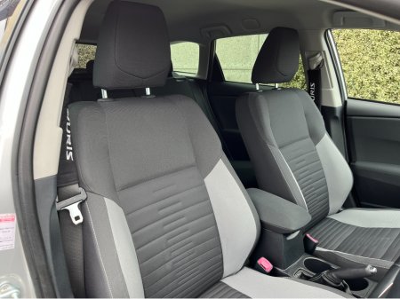 2016 Toyota Auris - thumbnail 11