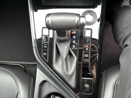 2025 Kia Niro HEV SEM €36,895 thumbnail