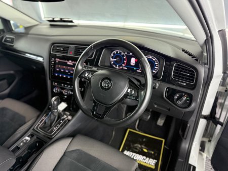 2018 Volkswagen Golf 1.4 TSI 3DR 150HP Highline €19,499 thumbnail