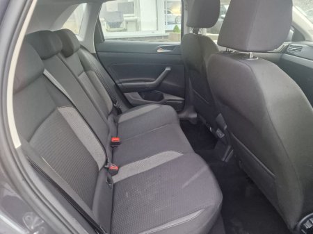 2023 Volkswagen Polo Life 1.0 TSI 95HP D7F 5DR Auto €20,950 thumbnail