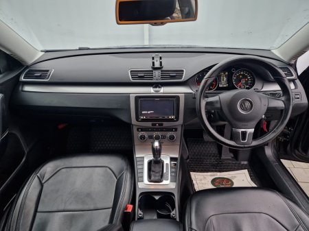 2013 Volkswagen Passat 1.4 TFSI AUTO €10,950 thumbnail