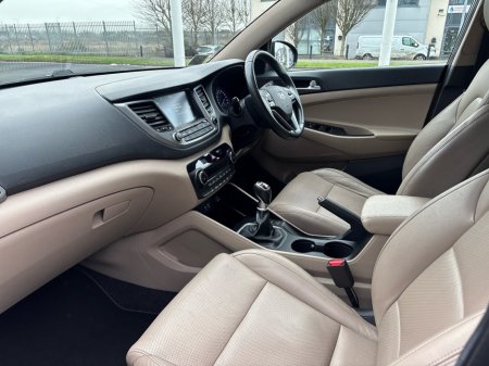 2018 Hyundai Tucson - thumbnail 2