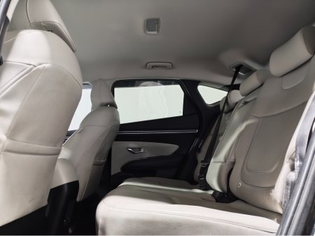 2022 Hyundai Tucson 1.6 PETROL 2TONE HEV AUTO AUTOMATIC €25,995 thumbnail