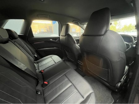 2022 Audi Q4 e-tron - thumbnail 13