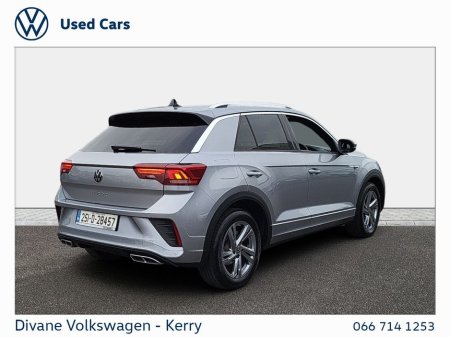 2025 Volkswagen T-Roc AUTO R-LINE 75 1.5 TSI PETROL 150 BHP €39,950 thumbnail