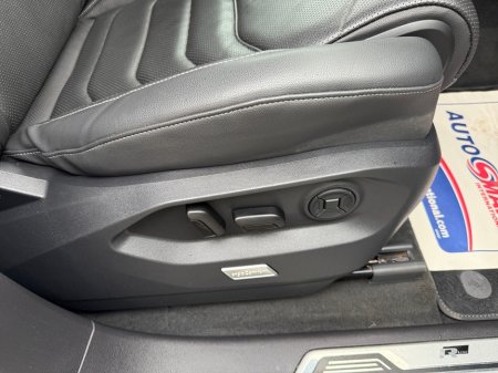 2019 Volkswagen Touareg V6 R-LINE TECH 3.0 TDI **286 BHP**REVERSE CAMERA**BODY KIT**BLACK PACK**XENONS**MEMORY SEATS**FSH**MINT** €52,750 thumbnail