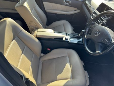 2011 Mercedes-Benz E Class - thumbnail 11
