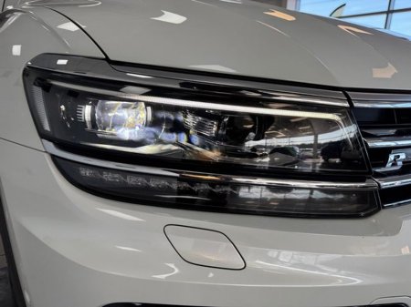 2020 Volkswagen Tiguan - thumbnail 21