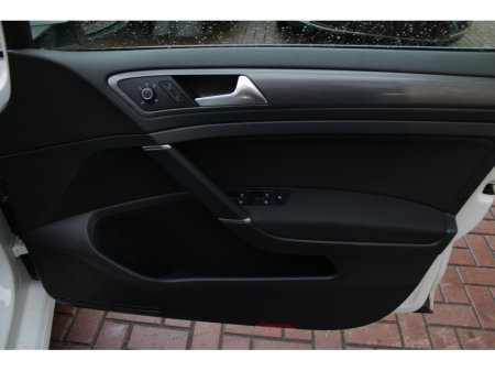 2019 Volkswagen Golf 2.0TDI 150BHP SPORT 5DR HATCHBACK AUTO // 1 OWNER WITH ONLY 82,000 KM'S // BUY WITH CONFIDENCE AA AND SIMI APPROVED DEALER 2026 // FINANCE ARRANGED // ALL TRADE INS WELCOME // €21,950 thumbnail