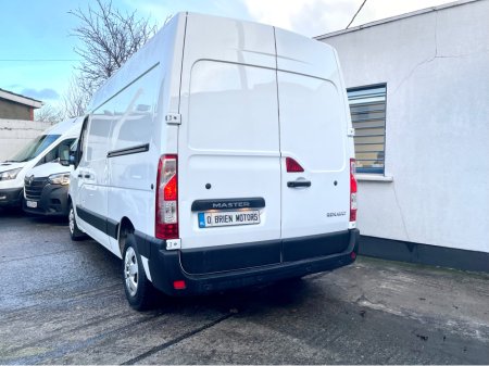 2023 Renault Master MM35 BUSINESS+ 2.3 BLUE DCI 135BHP MWB €18,000 thumbnail