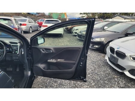 2017 Honda Grace - thumbnail 10