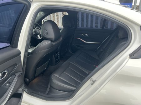 2020 BMW 3 Series 330e M SPORT Automatic €29,995