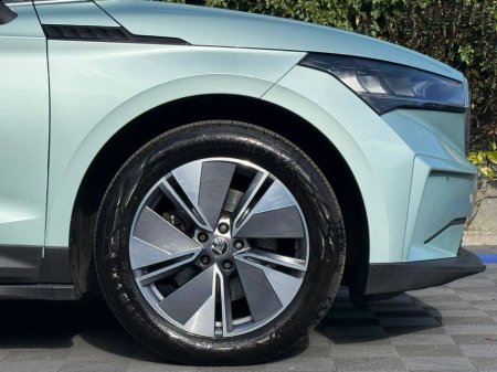 2023 Skoda Enyaq - thumbnail 9