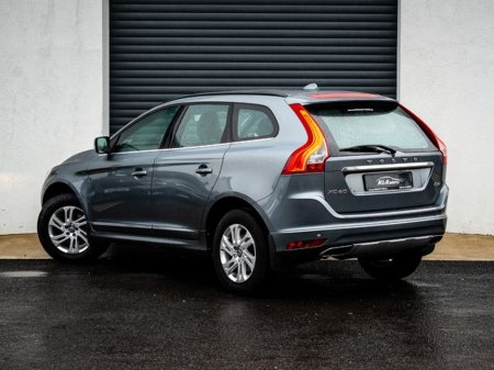 2017 Volvo XC60 - thumbnail 11
