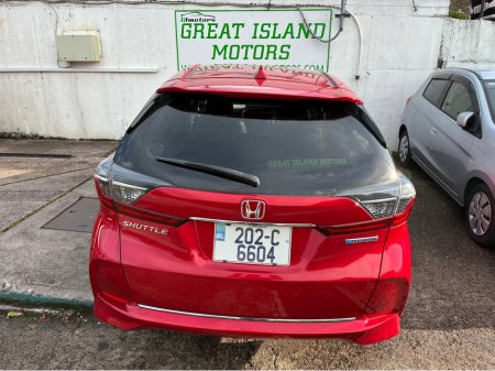 2020 Honda Shuttle 1.5 petrol hybrid automatic €16,500