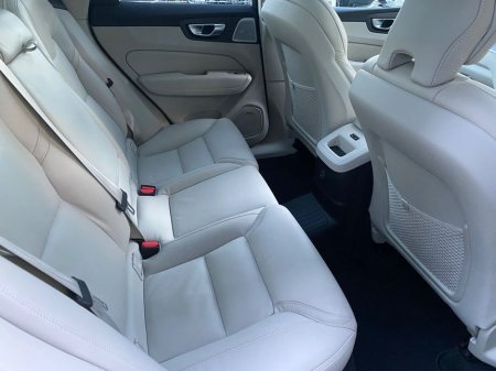 2025 Volvo XC60 T8 Ultra Recharge AWD Auto (PHEV) €67,900 thumbnail