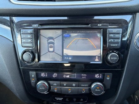 2014 Nissan Qashqai - thumbnail 19