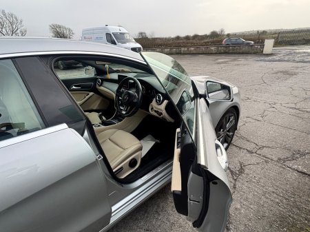 2018 Mercedes-Benz CLA Class - thumbnail 10