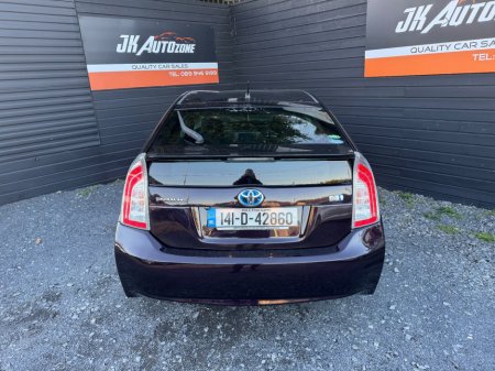 2014 Toyota Prius - thumbnail 5