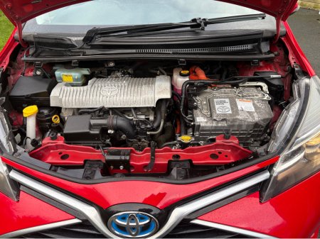 2015 Toyota Yaris HYBRID EXCEL CVT €12,995 thumbnail