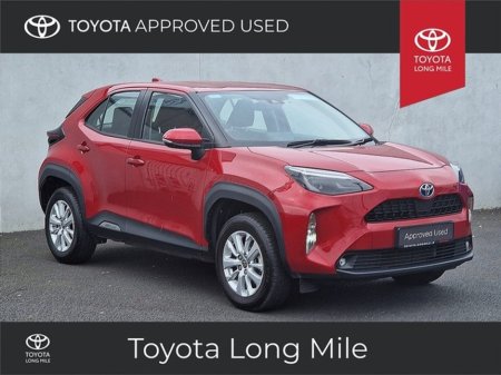 2024 Toyota Yaris Cross 1.5 Hybrid Luna 5dr €28,949 thumbnail