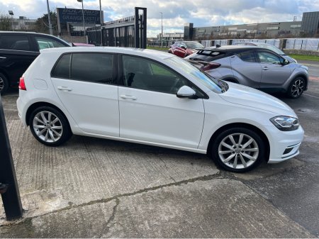 2018 Volkswagen Golf 1.2 TSI 5DR AUTO LOW KMS thumbnail