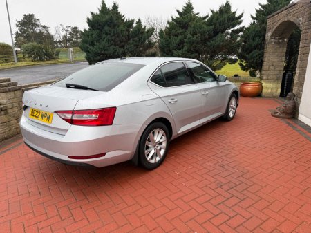 2022 Skoda Superb - thumbnail 10