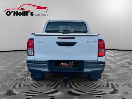 2017 Toyota Hilux - thumbnail 8