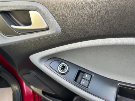 2017 Hyundai i20 1.2 PETROL CLASSIC 5DR €6,995 thumbnail