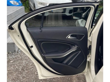 2015 Mercedes-Benz A Class - thumbnail 6