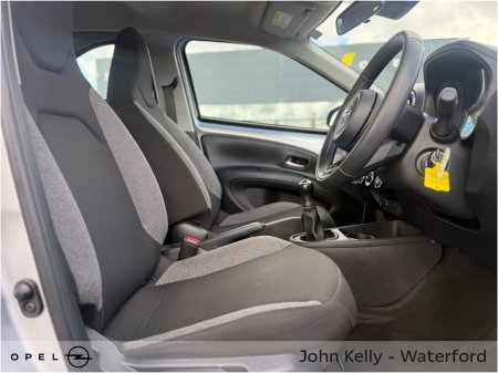 2023 Toyota Aygo X 1.0 Pulse €13,995 thumbnail