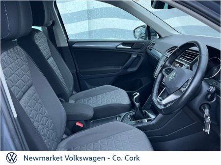 2023 Volkswagen Tiguan - thumbnail 22