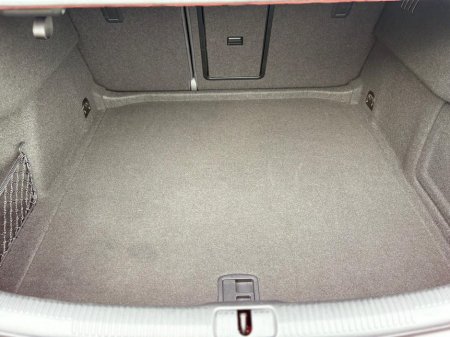 2016 Audi A3 Saloon - thumbnail 5