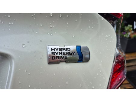 2019 Toyota C-HR Luna Sport Hybrid €19,950 thumbnail