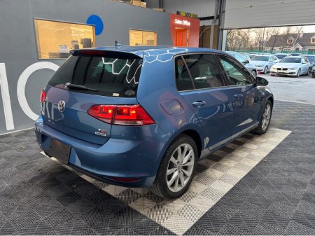 2017 Volkswagen Golf - thumbnail 2