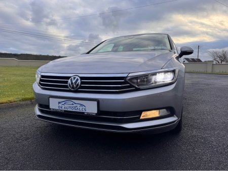 2019 Volkswagen Passat HIGHLINE 2.0 TDI MANUAL 6SPEED FWD 150HP 4DR €15,450 thumbnail