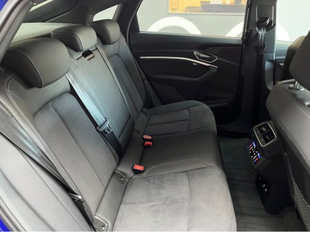 2023 Audi Q8 - thumbnail 18