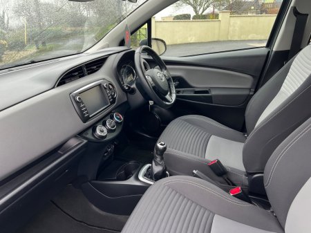 2018 Toyota Yaris 1.0 VVT-i 5Dr Luna €13,450 thumbnail