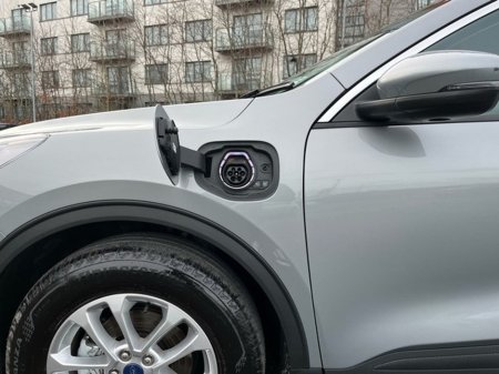 2023 Ford Kuga - thumbnail 6