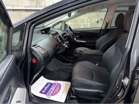 2020 Toyota Prius Alpha 1.8 Hybrid €15,999 thumbnail