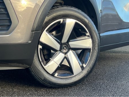 2023 Opel Crossland - view 3