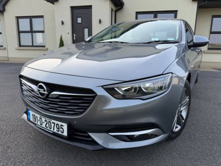 2019 Opel Insignia - thumbnail 1